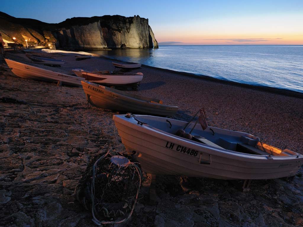 Plage d'Ã‰tretat au crepuscule